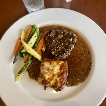 Alondra's Cuisine - Filet (with au gratin potatoes, peppercorn sauce, and vegetables) - Italian Near Me - Garland, Texas Alondra's Cuisine - Filet (with au gratin potatoes, peppercorn sauce, and vegetables) - Italian Near Me - Garland, Texas