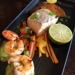 Ravintola Amarillo - Salmon and scampi dish