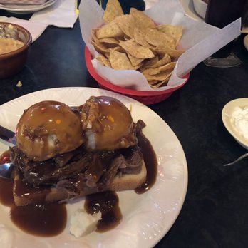 El Bait Shop - Hot beef plate and the fuzzy elvis - Bars Near Me - Des Moines, Iowa El Bait Shop - Hot beef plate and the fuzzy elvis - Bars Near Me - Des Moines, Iowa