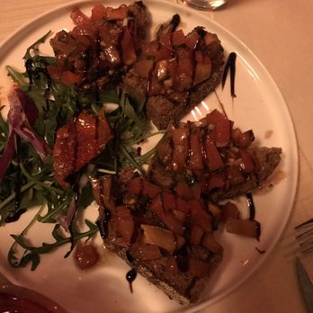 Restaurant Latinos - Bruschetta - Mediterranean Near Me - Valkenburg, LI