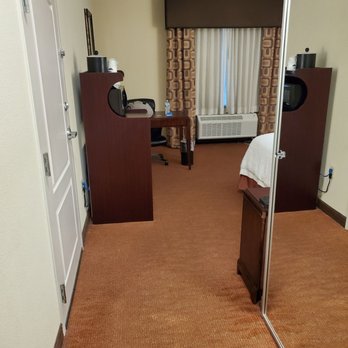 Hampton Inn & Suites Conroe - I-45 North - Room from door - Hotels Near Me - Conroe, Texas Hampton Inn & Suites Conroe - I-45 North - Room from door - Hotels Near Me - Conroe, Texas