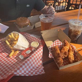 Small Cheval- Wilmette - Fast Food Near Me - Wilmette, Illinois