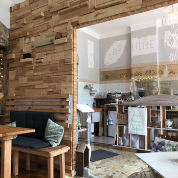 natürlich&schön - Espresso und Cappuccino aus einer Siebträgermaschine - Cafes Near Me - Berlin, BE