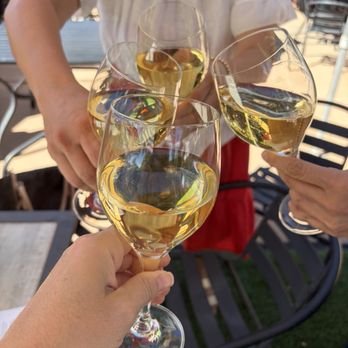 Somerset Vineyard and Winery - Cheers - Wineries Near Me - Temecula, California Somerset Vineyard and Winery - Cheers - Wineries Near Me - Temecula, California