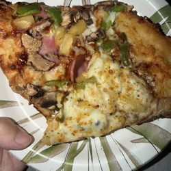 Identical orders from Domino's on top and Papa John's on the bottom. Domino's is the clear winner in Louisville!