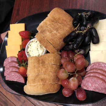 Cellar 426 Winery - Food Item 4 - Wineries Near Me - Ashland, Nebraska