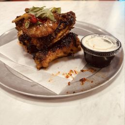 Ala Di Pollo - V Chicken Wing Pizza