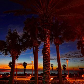 Crabby's Dockside - Seafood Near Me - Clearwater Beach, Florida