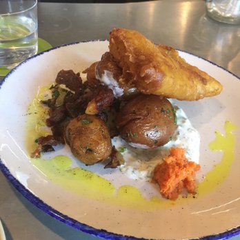 Avling Kitchen & Brewery - Masala fish fry - Breweries Near Me - Leslieville, Ontario