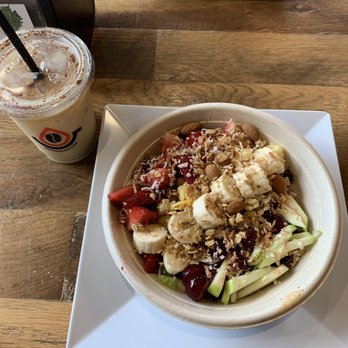 Pressed Cafe - Rainbow açaí bowl and iced golden mylk - Coffee & Tea Near Me - Nashua, New Hampshire Pressed Cafe - Rainbow açaí bowl and iced golden mylk - Coffee & Tea Near Me - Nashua, New Hampshire