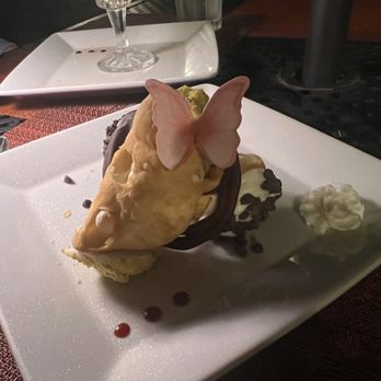 La Rustica - Cannoli Choclate ot Pistacchio - Italian Near Me - Summerville, South Carolina La Rustica - Cannoli Choclate ot Pistacchio - Italian Near Me - Summerville, South Carolina