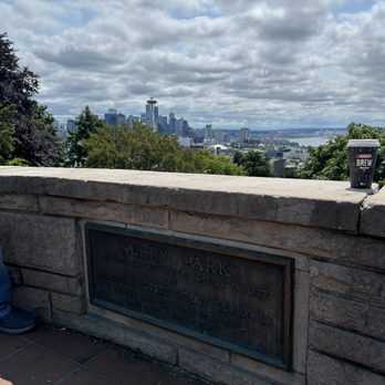 Kerry Park - Parks Near Me - Seattle, Washington