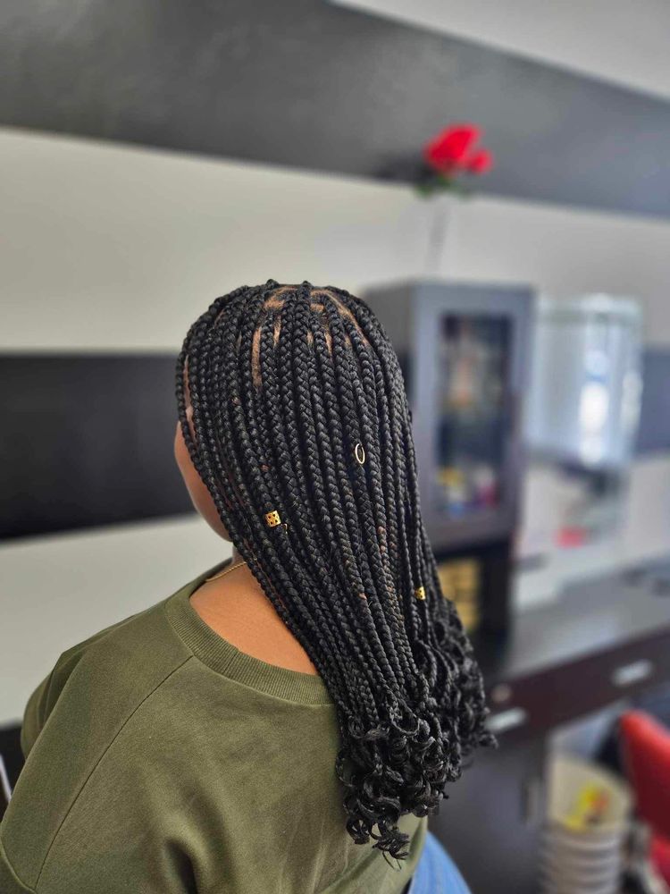 Salon Red By The Blowout Queen Image