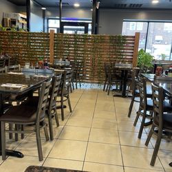 Pho Nam Giang - Inside restaurant
