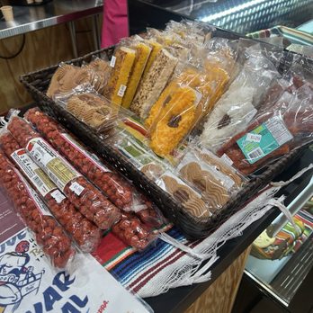 Chiquis Bakery - Bakeries Near Me - El Paso, Texas