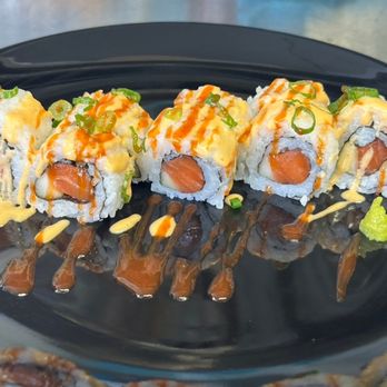 Thai Austin and Sushi - Spicy salmon - Thai Near Me - Austin, Texas