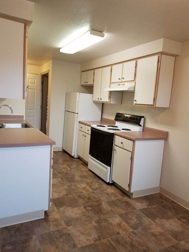 FIR VILLA APARTMENTS 13 Photos 812 Lockhaven Dr NE, Keizer, Oregon