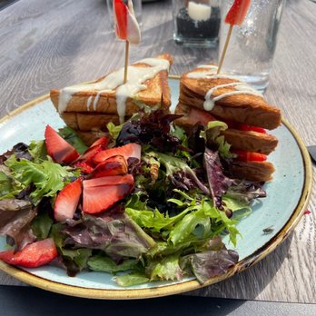 Le Moo - Peanut Buther Ith Good for You - Steakhouses Near Me - Louisville, Kentucky