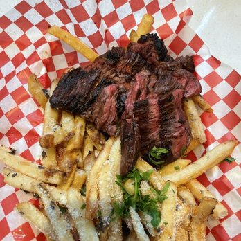 Pinnacle Wagyu Deli - Steak and frities - Delis Near Me - Montreal, Quebec