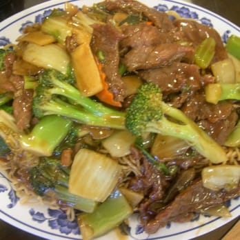 Golden Wheel - Chicken and broccoli $7.75 - Chinese Near Me - Aiea, Hawaii
