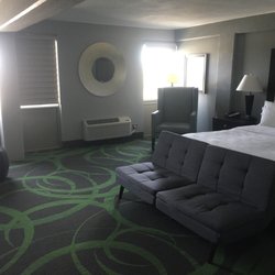 Holiday Inn Manhattan At The Campus