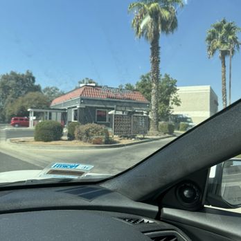 Frosty Queen - Pulling in..... - Burgers Near Me - Madera, California