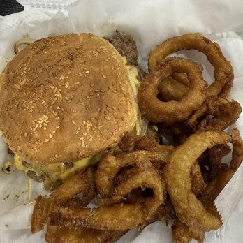 The Hula Bar - Smash burger - Sports Bars Near Me - Verona, Pennsylvania The Hula Bar - Smash burger - Sports Bars Near Me - Verona, Pennsylvania
