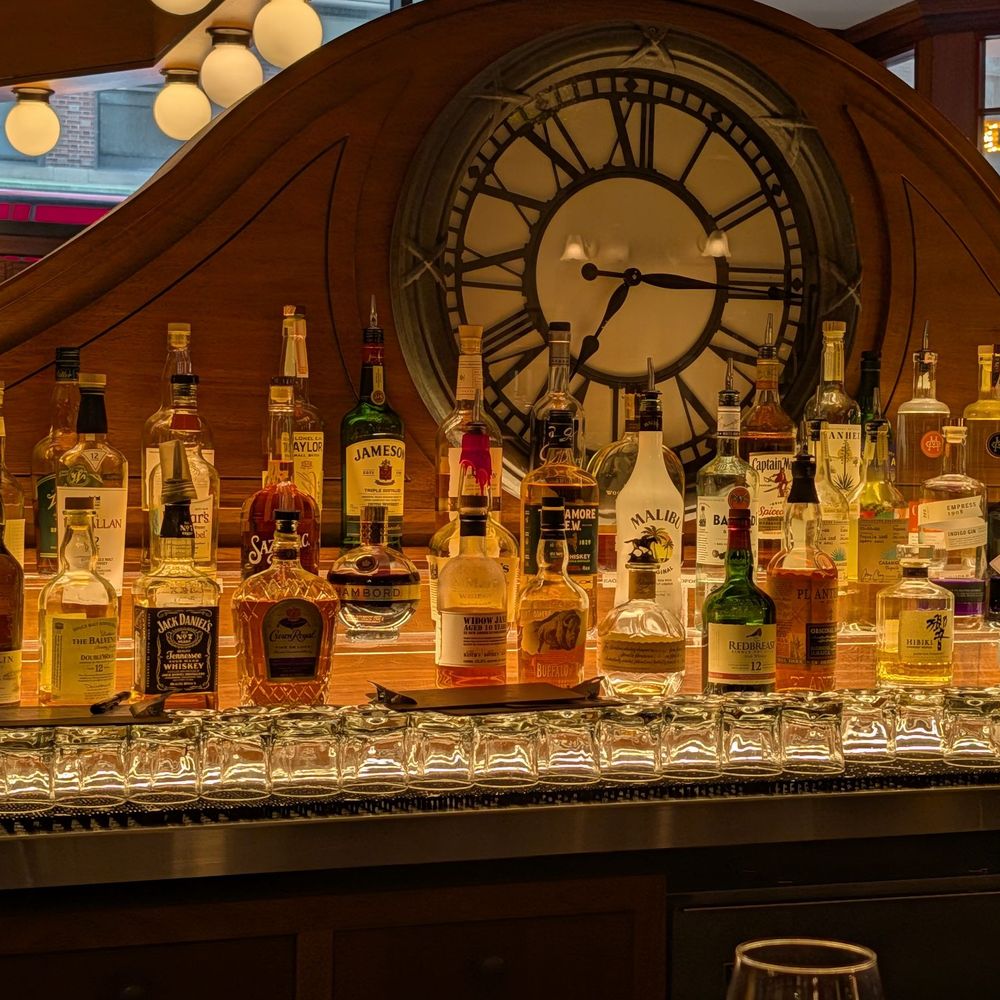 P.J. Clarke’s - Bar - American Near Me - New York, New York P.J. Clarke’s - Bar - American Near Me - New York, New York