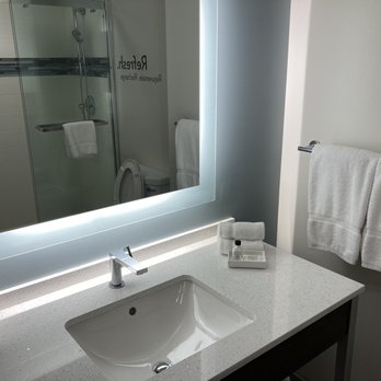 EVEN Hotel Alpharetta - Avalon Area - Bathroom in our room - Hotels Near Me - Alpharetta, Georgia