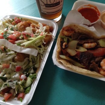 Mariscos Oceanos - Delicious tacos x3 - Food Trucks Near Me