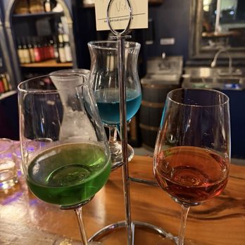 Raise Your Glass Wine Bar - Flight - Wine Bars Near Me - Gainesville, Florida