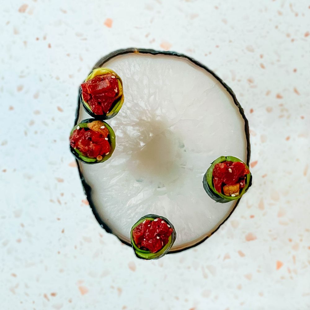 mizu sushi co. Logo