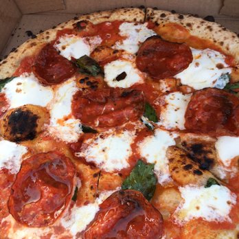 Roberta's - Bee sting - Pizza Near Me - Brooklyn, New York