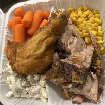 Lahaina Chicken - Roast pork, fried chicken and 3 sides, yum! (Mac salad, corn, steamed carrots) - Fast Food Near Me - Honolulu, Hawaii Lahaina Chicken - Roast pork, fried chicken and 3 sides, yum! (Mac salad, corn, steamed carrots) - Fast Food Near Me - Honolulu, Hawaii