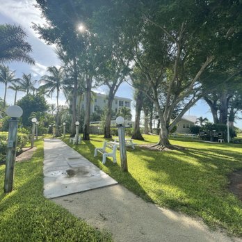 Caribe Beach Resort - Hotels Near Me - Sanibel, Florida Caribe Beach Resort - Hotels Near Me - Sanibel, Florida