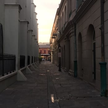 Livery Tours - Pirate's alley - Historical Tours Near Me - New Orleans, Louisiana