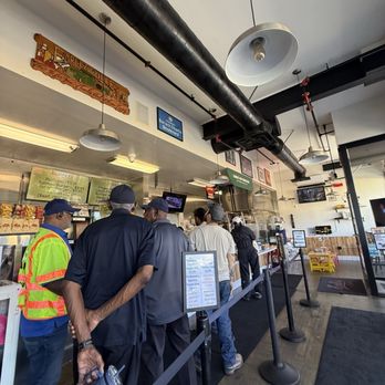 Earle's On Crenshaw - Inside - Hot Dogs Near Me - Los Angeles, California Earle's On Crenshaw - Inside - Hot Dogs Near Me - Los Angeles, California