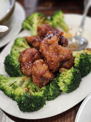 Golden Wonton King 糖潮滋味館 by null