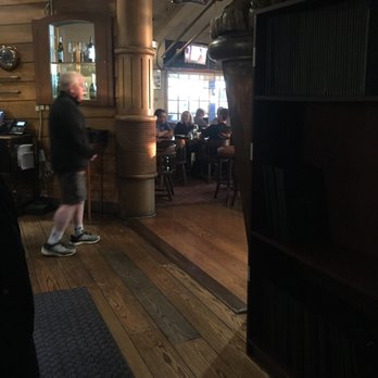 Horatio's - Bar - Seafood Near Me - San Leandro, California