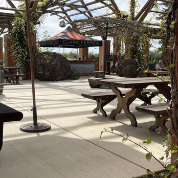 Zinc House Farm - Attraction Farms Near Me - Escalon, California