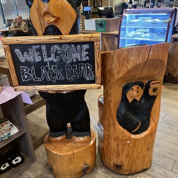 Black Bear Diner Tarzana - very cute hostess stand - Diners Near Me - Tarzana, California