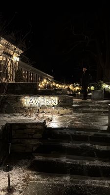 Bedford Post Tavern by null
