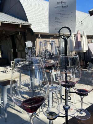 Pasoport Wine Company by null