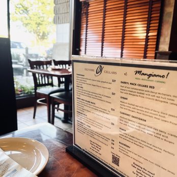 Mangiamo - Facing Rt 17 - Pizza Near Me - Paramus, New Jersey