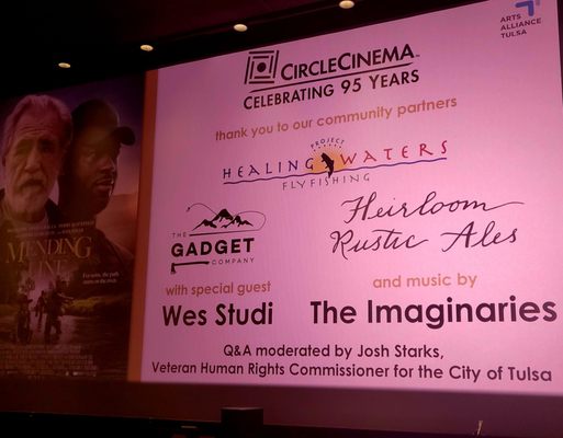 Circle Cinema by null