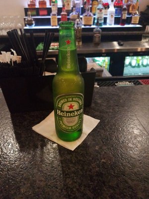 Palisades Lounge by null