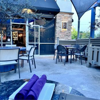 Plonk! Bistro & Wine Cellar - Wine Bars Near Me - Houston, Texas
