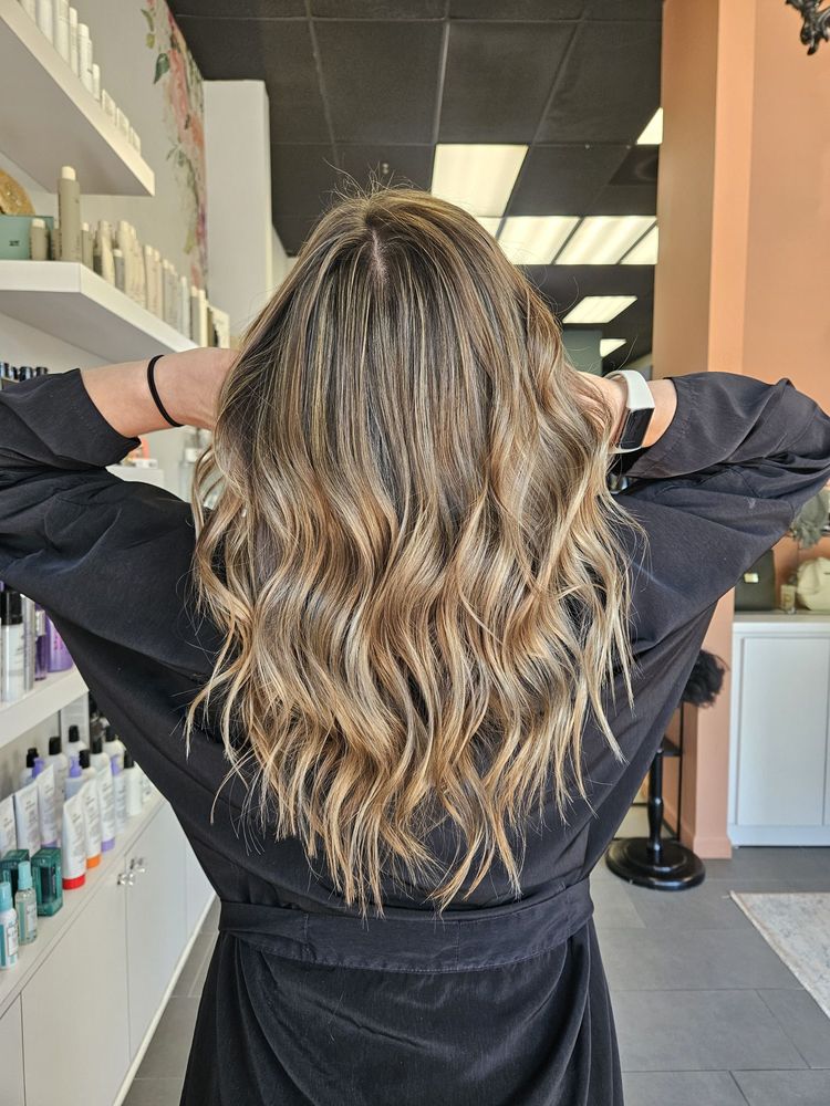 Salon Color Bar Image