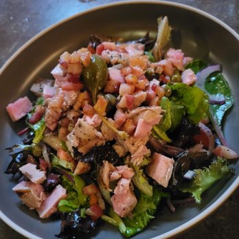 Luce - Tuna vegetable, white bean salad app. Wow. - Italian Near Me - Norfolk, Virginia Luce - Tuna vegetable, white bean salad app. Wow. - Italian Near Me - Norfolk, Virginia