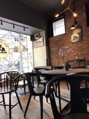 JOE & THE JUICE by null